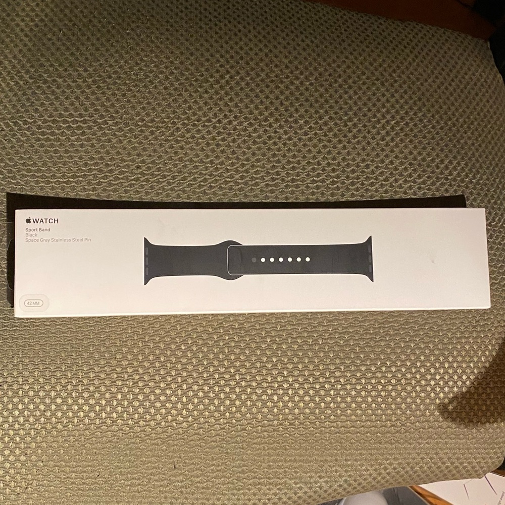 Authentic Apple Sport Band (42mm/44mm/45mm compatible)